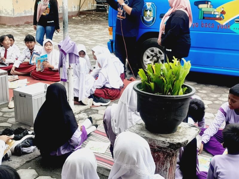 Keseruan Kunjungan Perpustakaan Keliling!